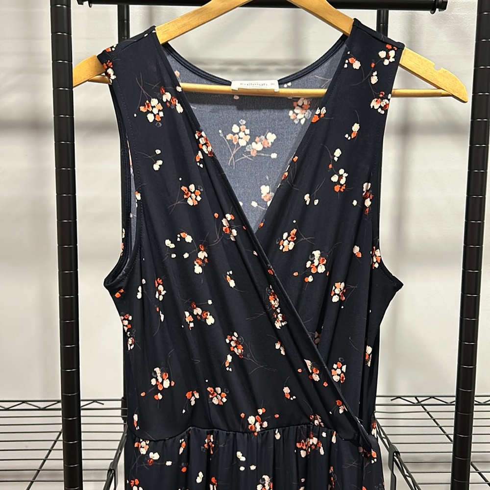 Black w/ Floral Pattern Jumper